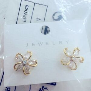 Sweet New Flowered Earrings